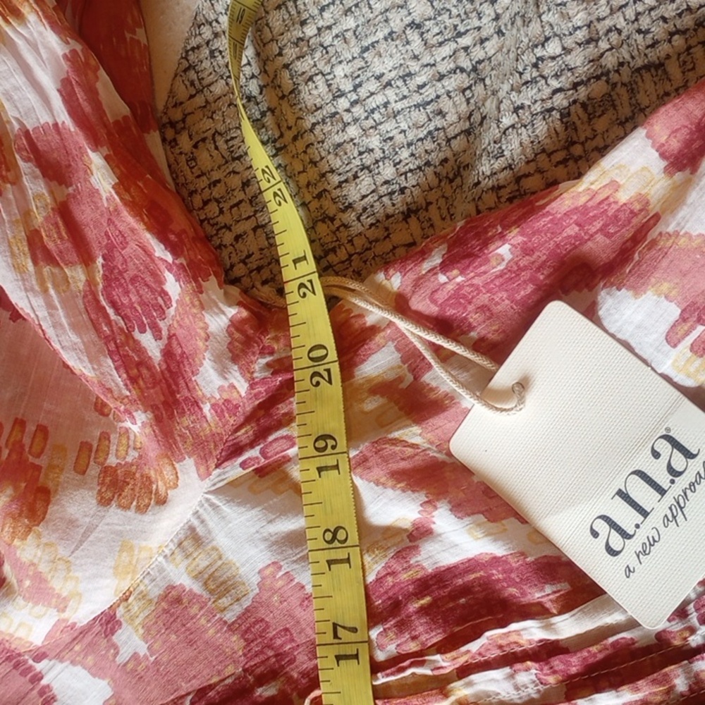 Floral Ruffle Swing Blouse - Picture 9 of 10
